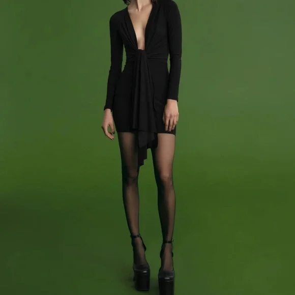 Solace London | Dresses | Solace London Renzo Black Dress | Poshmark